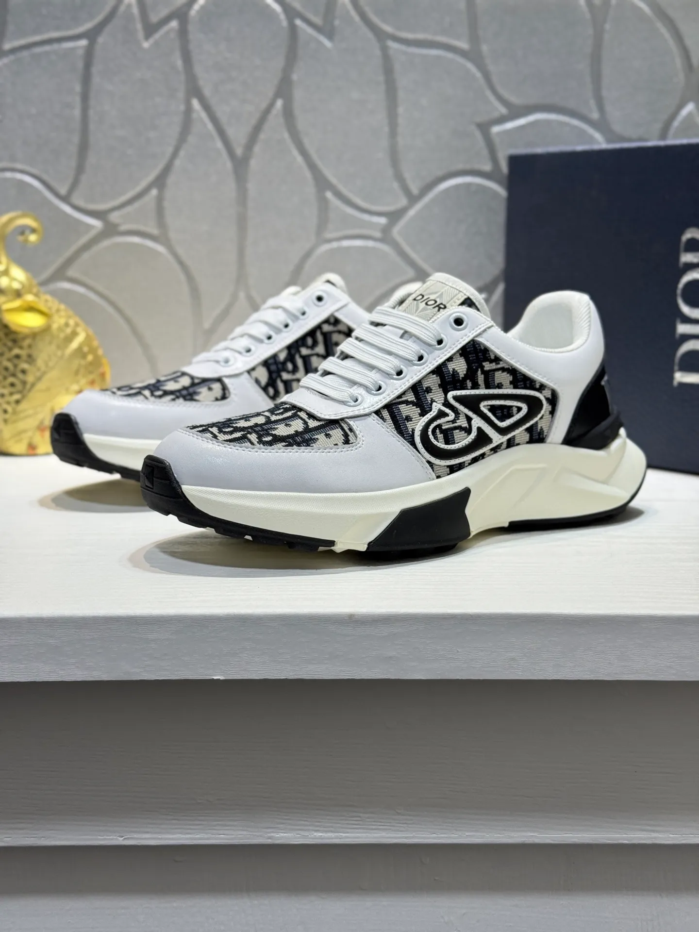Men's shoes 💰440 [New style] 🐞🐞Original quality! Dior🔥Christan Dior (Dior) hot style [new style]⚠⚠️Top purchasing agent🔍🔍Men's HK counters are on sale simultaneously. Sole: The original sole is specially provided by the original factory. The exclusive movable molded sole is super comfortable. The original factory follows the order. 🔍🔍The high-quality multi-color splicing design is exquisite and unique. 💪Details determine the quality. We only make shoes with care. You can enter and leave the counter at will. Welcome to compare 🇮🇹 Size: 38-44 (45 customized